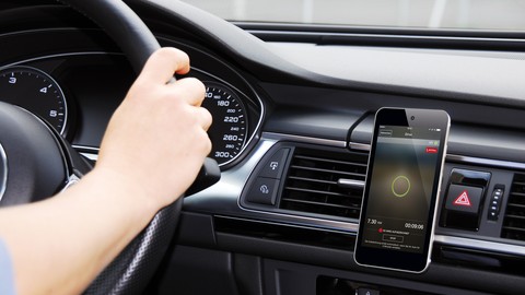 AXA mit Telematik-App: Sicherer fahren, weniger zahlen