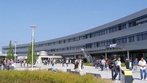 bAV-Spezialisten stellen an der Hochschule ihre Weichen für das Marktumfeld der Zukunft