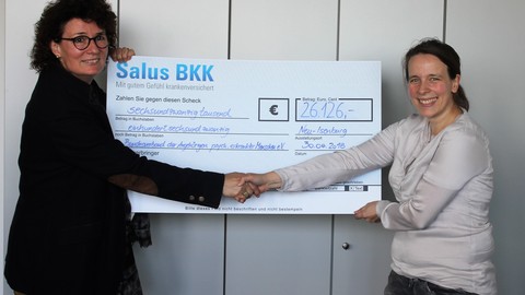 Salus BKK spendet an „Seelefon“ - Die Betriebskrankenkasse fördert das Projekt für Angehörige von psychisch Erkrankten mit 26.126 Euro 