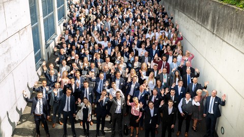 Auch Schutzengel brauchen Nachwuchs - Rund 120 Auszubildende starten bei der Provinzial