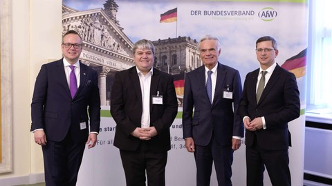 Auswirkungen des Regierungswechsels auf die Rahmenbedingungen der  Finanzbranche „Das Vertrauen in die private Altersvorsorge muss wiederhergestellt werden“