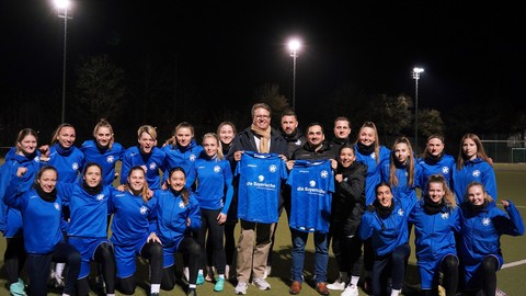 Die Bayerische wird Hauptsponsor des FFC Wacker München: Eine starke Partnerschaft für den Frauenfußball