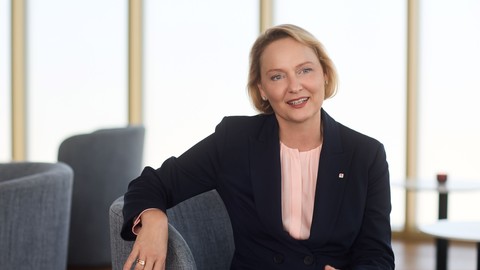 VIG-Vorständin Liane Hirner als Mitglied der EIOPA Interessensgruppe IRSG wiedergewählt