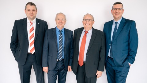 Neuer Zertifikatslehrgang „VEMA-Versicherungsmakler/-in (IHK)“ startet Ende 2025 – Zusatzqualifikation für die Zukunft der Maklerbranche