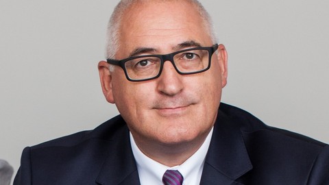 Branchenexperte Stephan Schinnenburg verstärkt Geschäftsführung