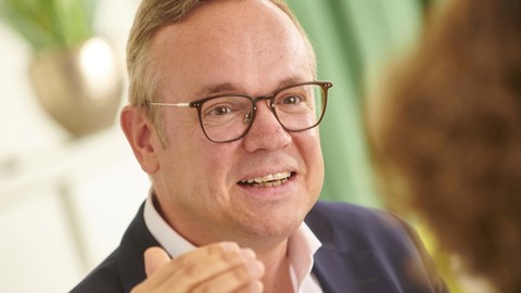 AfW-Stellungnahme zum § 34k GewO-neu: Umsetzung birgt Risiken für Vermittler und Verbraucher