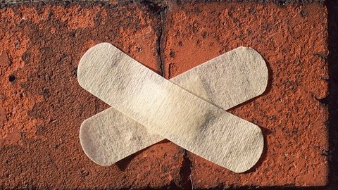 Krankenkassen unter Druck: Mehr Belastung für Patienten im Gespräch