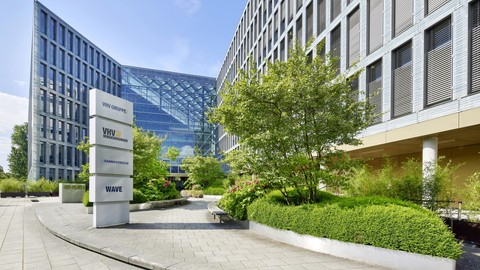 Neues Versicherungsprodukt: AUTO STARTER 2.0 der VHV - Mobilitätsabsicherung für junge Nutzer