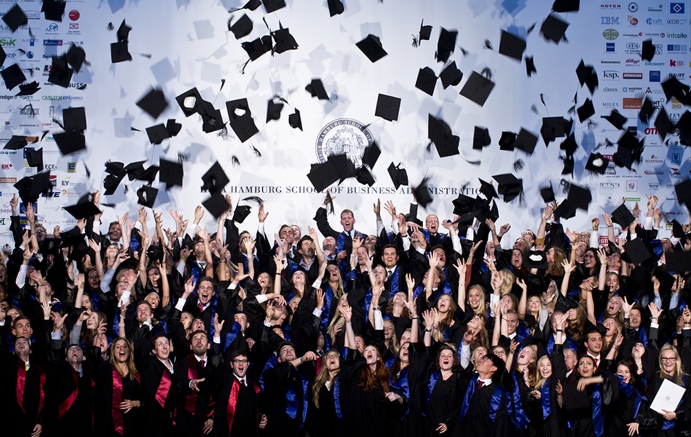 Graduierungsfeier der HSBA / Private Hochschule der Hamburger Wirtschaft erreicht neuen Rekord bei Zahl der 