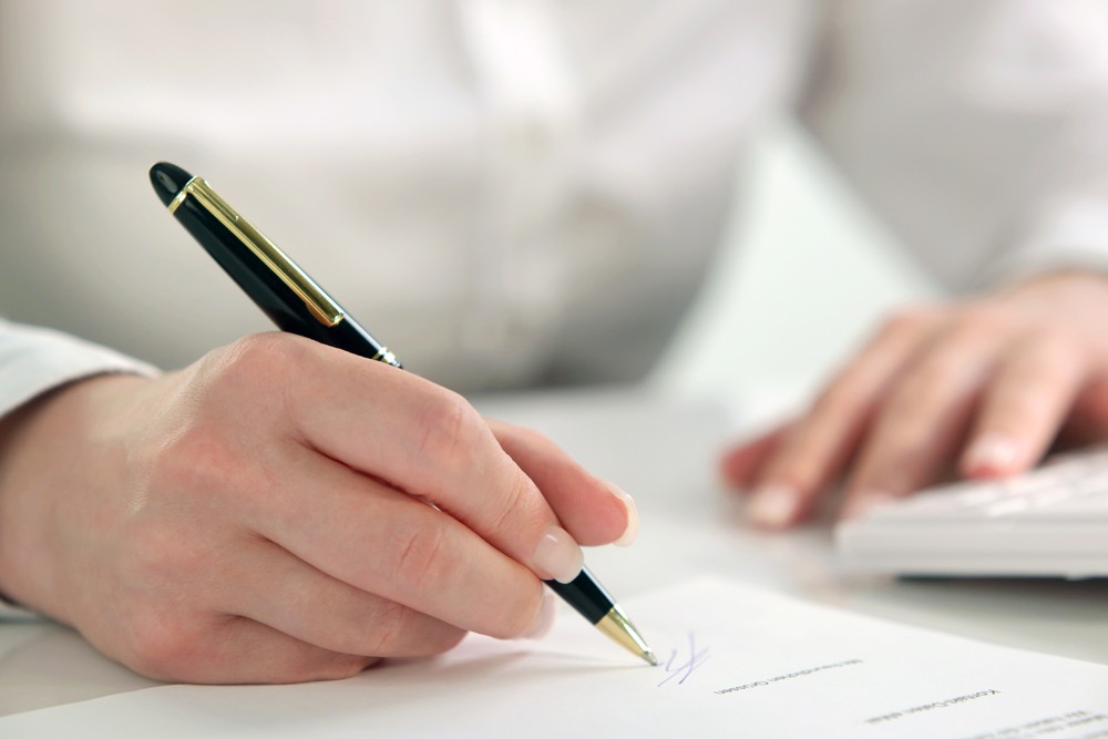 Wenn das Erbe aus Schwarzgeld besteht - Erbe haftet für gesamten Nachlass