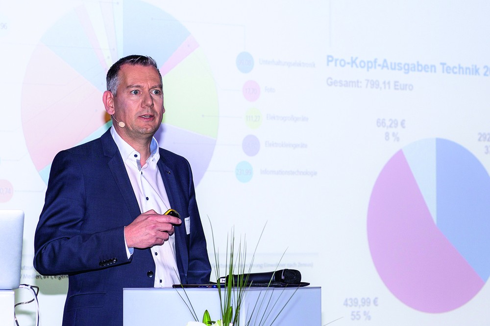 „Gebt den Chancen eine Chance“ - Wertgarantie „52er Chancen-Treff“ in Frankfurt ein voller Erfolg