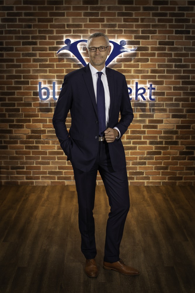 blau direkt forciert internationale Wachstumsstrategie