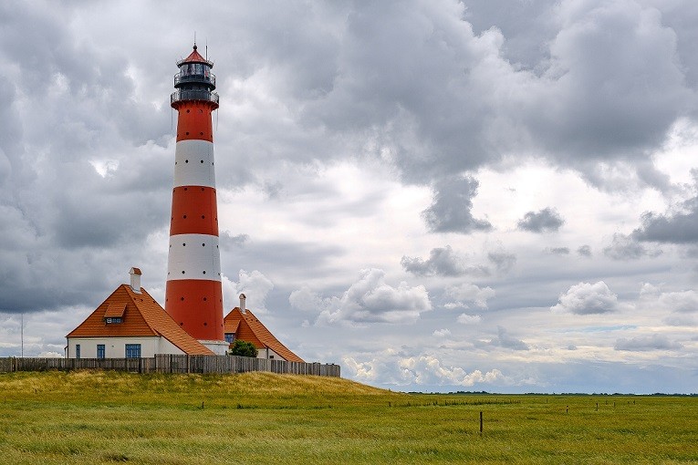 HanseMerkur baut Reiseschutzkonzept für Deutschland und Europa weiter aus