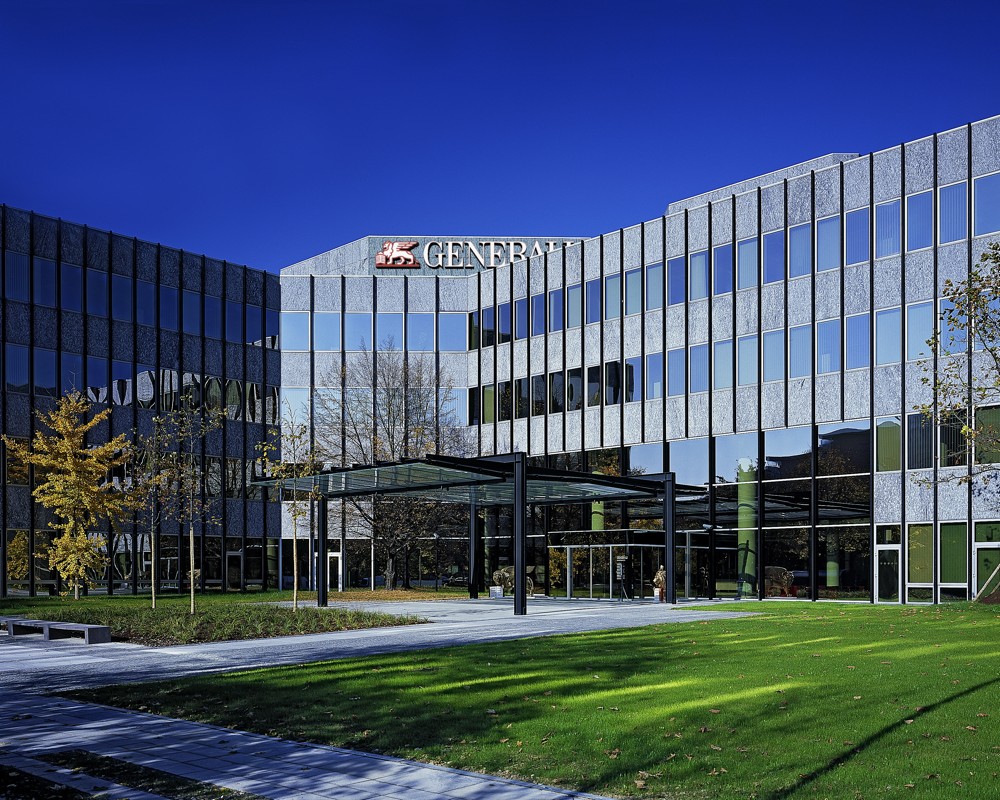 Operating Result steigt auf 1,3 Mrd. € (+4,9%), Konzernergebnis liegt bei 581 Mio. €. Starke Kapitalausstattung