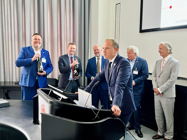 Rohm bei Preisverleihung und Verabschiedung des Präsidiums